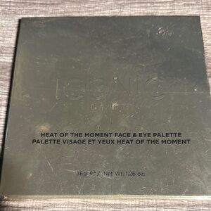 ICONIC London Gold Accent Palette